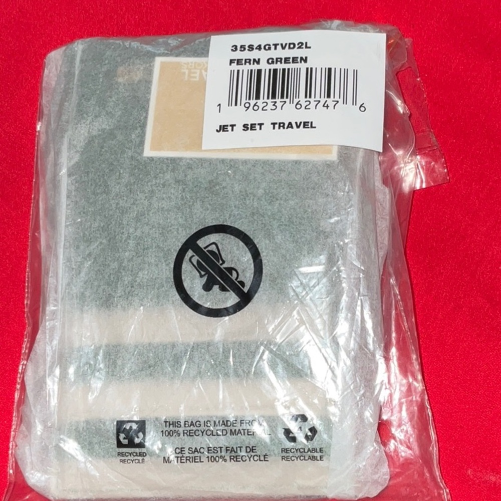 NWT Michael Kors Jet Set Card Case - Picture 9 of 16